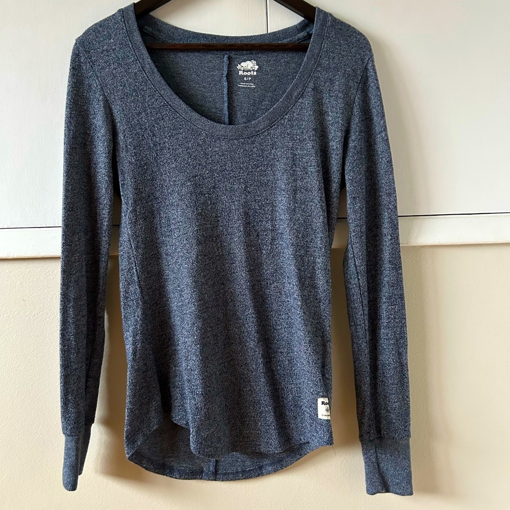 Roots scoop neck shirt